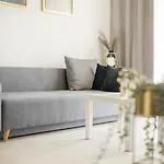 Retreat - Parking, Terrace & Garden - By Rentujemy 아파트 우치