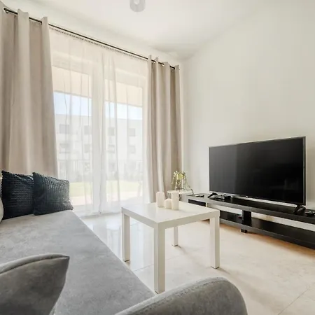 Apartament Retreat - Parking, Terrace&garden - By Rentujemy *