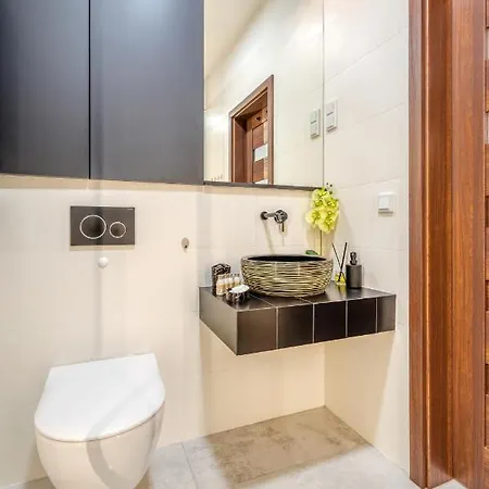 Retreat - Parking, Terrace&garden - By Rentujemy Łódź