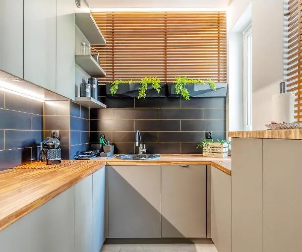 Retreat - Parking, Terrace & Garden - By Rentujemy 公寓 *